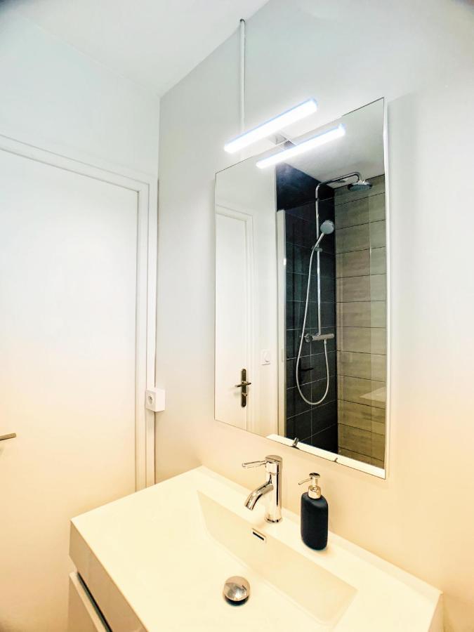 Appartement De Gout T3 42M2 Residence Calme Privee Avec Parking Au Centre De ヴァンヌ エクステリア 写真